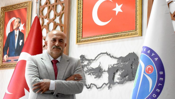 Özcan: ‘Atatürk’ün önderliğindeki tunç yürekli bir milletin zaferidir’…