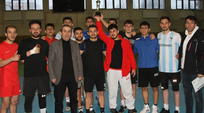 Atatürk Üniversitesi Spor Bilimleri Fakültesi’nde Futbol Turnuvası Düzenlendi