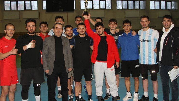 Atatürk Üniversitesi Spor Bilimleri Fakültesi’nde Futbol Turnuvası Düzenlendi